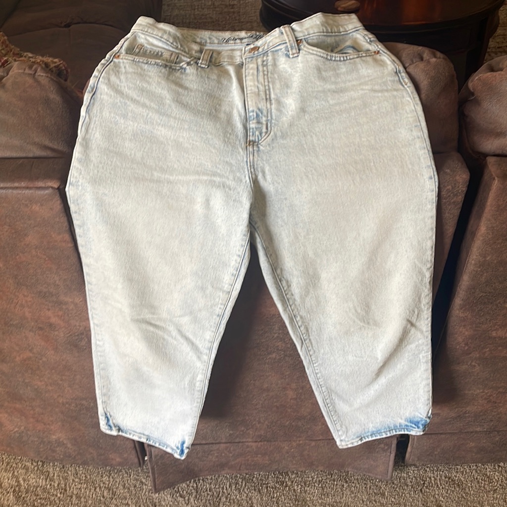 Women’s Baggy Jeans